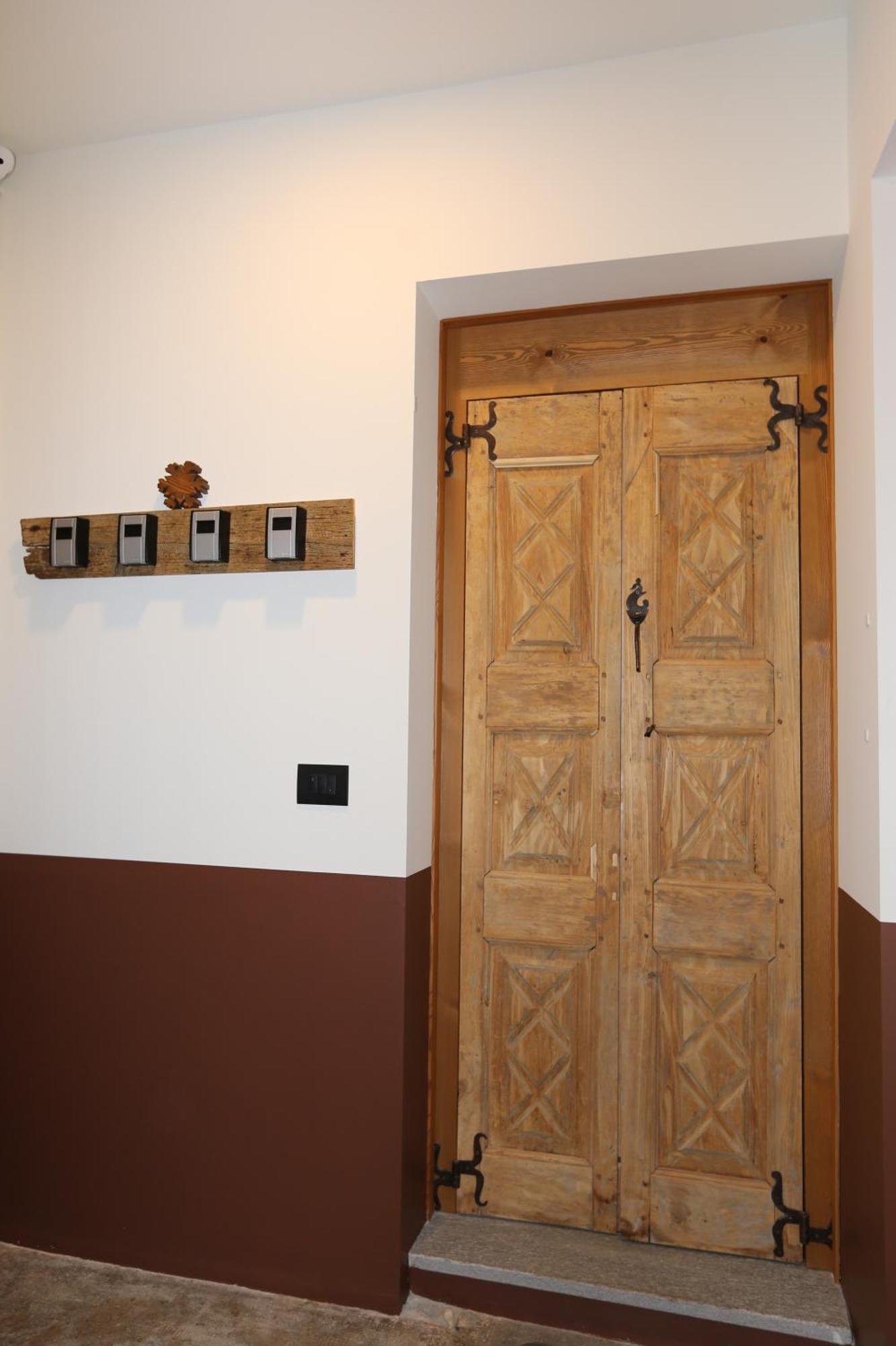 L'Abri En Ville - Parcheggio Privato A 100 Mt Ed Accesso Con Auto Nell'Area Pedonale Aosta Exterior foto